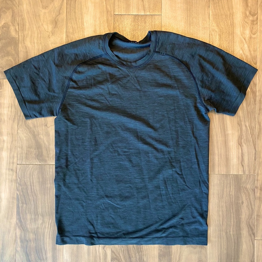 Lululemon Men’s T shirt